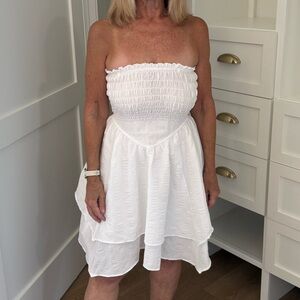 Causal White Strapless Dress